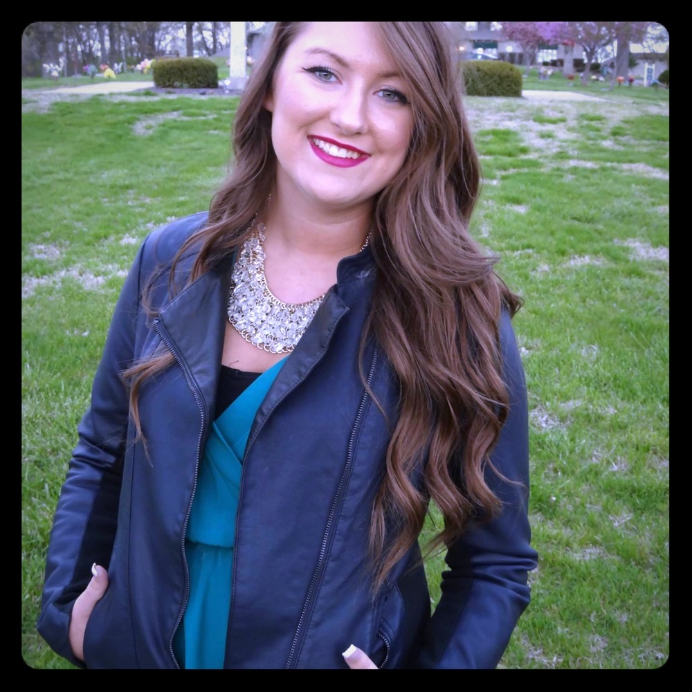 Statement Necklace.